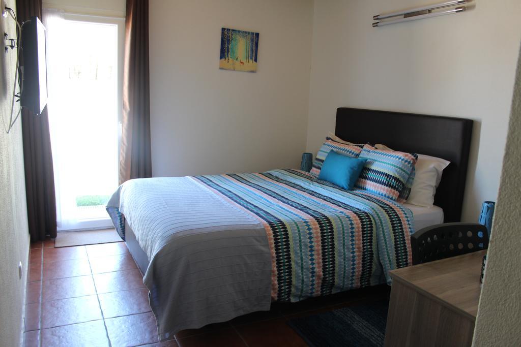 Monte Da Barragem Hotel Montargil Bagian luar foto