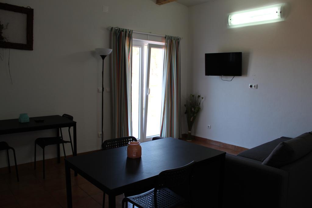 Monte Da Barragem Hotel Montargil Bagian luar foto