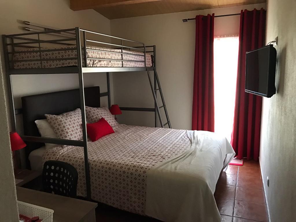 Monte Da Barragem Hotel Montargil Bagian luar foto